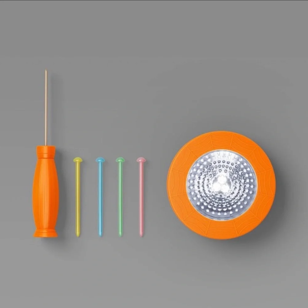 Hyde‎ and EEK Halloween Light Up Peg Decorative Kit 410 pc